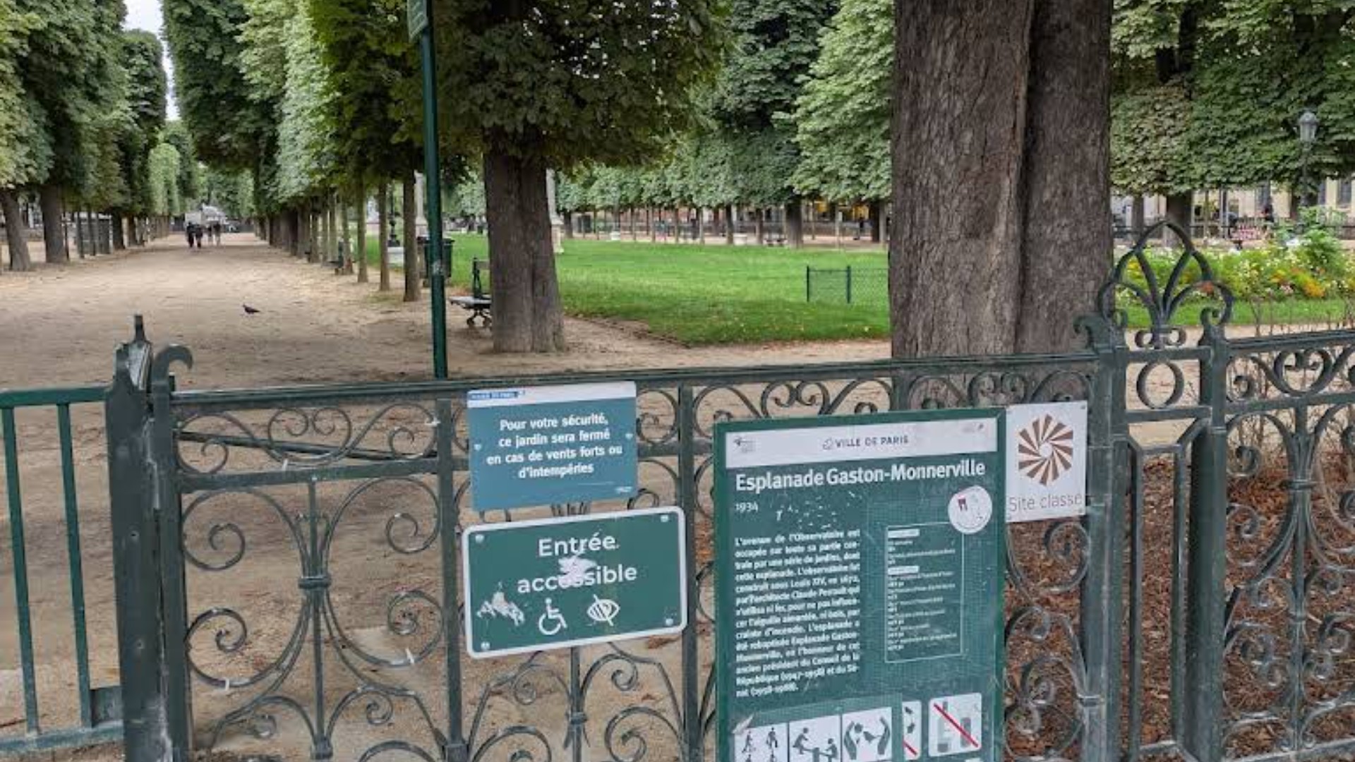 Esplanade Gaston Monnerville - Luco photo 3